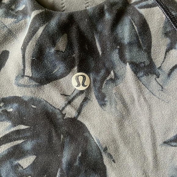 Lululemon align tank - Picture 3 of 4